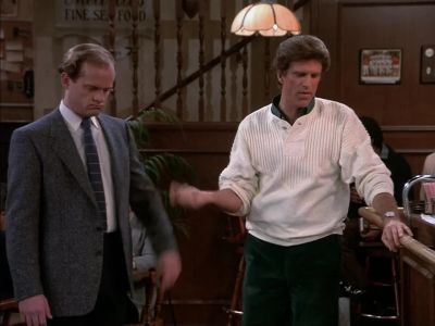 Good Lord. That's my boss,
Mr Reinhardt. - Cheers