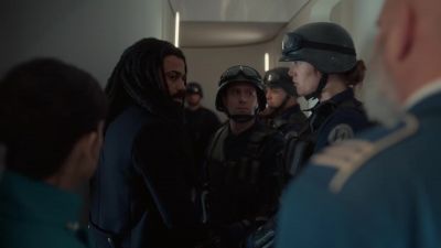 - Good luck.
- You too, Roche. - Snowpiercer