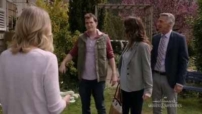 - Good to meet you.
- And my, uh- - The Julius House: An Aurora Teagarden Mystery