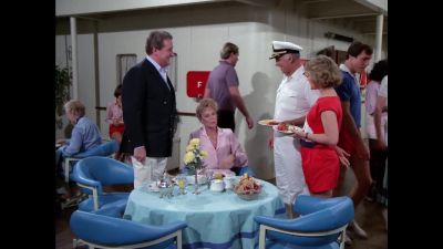 - Good morning.
- Good morning. - The Love Boat