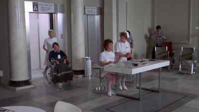 - Good morning.
- Good morning. - O Lucky Man!