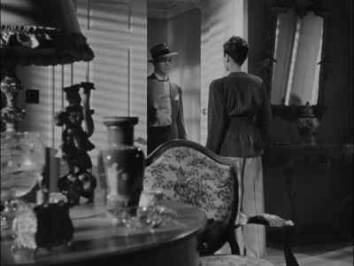 - Good morning.
- Good morning. - Laura