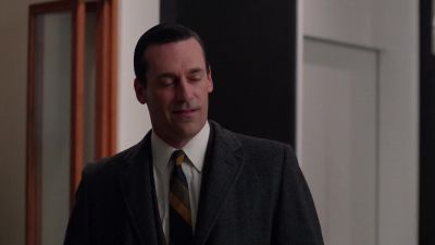 - Good morning.
- Hello, Don. - Mad Men