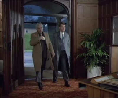 - Good morning.
- Morning. - Inspector Morse