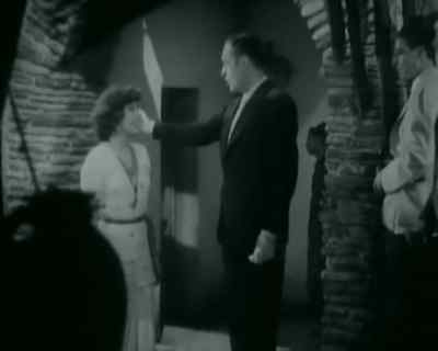-Good morning, Pepe.
-Hello, Aicha. - Algiers