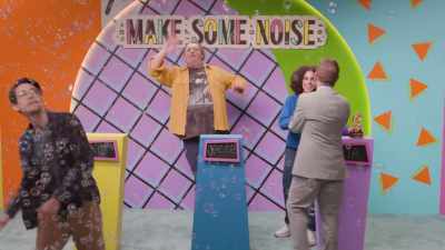 Good night.
(audience applauding) - Make Some Noise