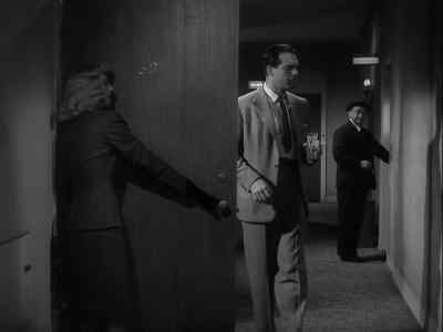 Good night, Keyes.
So long, Walter. - Double Indemnity