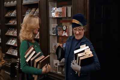 - Good night, Mrs. Monk.
- Oh, good night. - Foul Play