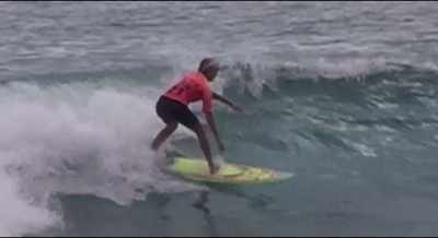 Good scoring ride - Bethany Hamilton: Unstoppable