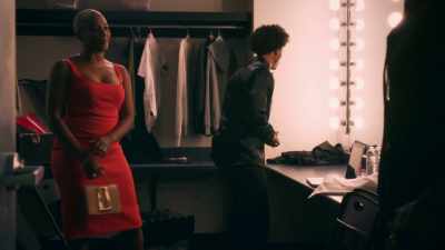 -Good to see you again, baby.
-Verna? Goddamn. That's you? - Back on the Strip