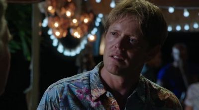 Good to see you, too. - Death in Paradise