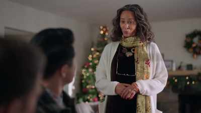 Good. The bedroom
is almost finished. - Christmas on Cherry Lane
