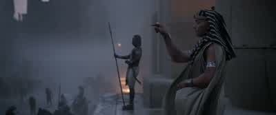 Good throw, Father. - Exodus: Gods and Kings