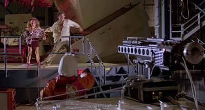 Goodbye Duck World Get outta there Run - Howard the Duck