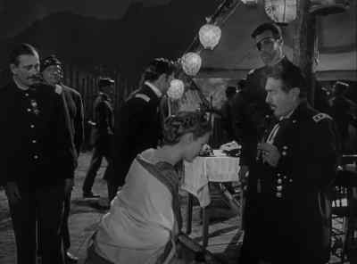- Goodnight, General.
- Why, you're not... - Rio Grande