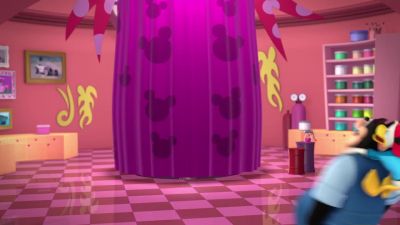 GOOFY: Watch it, pal. - Mickey and the Roadster Racers