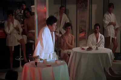 GOOGIE:
And now, a salute to Cole Porter. - The Ritz