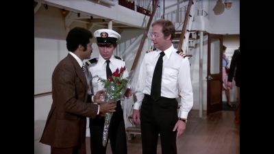 Gopher:
Oh, thank you, but I prefer
chocolates. - The Love Boat