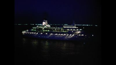 [Gopher, over pa]
Good evening. The ship
will remain in acapulco - The Love Boat