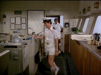 Gopher, if the captain
ever finds us in here-- - The Love Boat