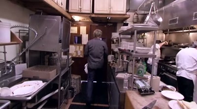 GORDON DID, YOU KNOW,
ATTACK PETER IN THE RIGHT WAY, - Kitchen Nightmares
