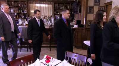 GORDON IS PACKING
THE DINING ROOM - Kitchen Nightmares
