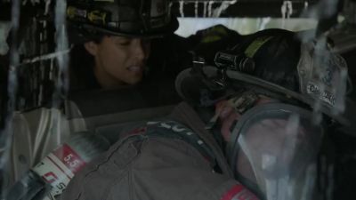 - Got a female victim.
She's unconscious. - Chicago Fire