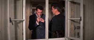 - Got a light?
- Yeah. - The Great Escape