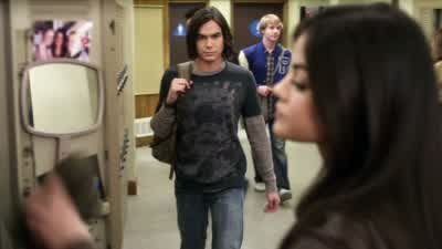 Got a second? - Pretty Little Liars