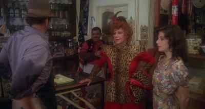 - Got your beer, doc.
- Yeah, yeah. - Cannery Row