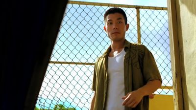Got eyes on him.
He's headed your way. - Hawaii Five-0