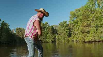 -Got him?
-Got him. - Swamp People