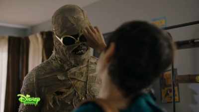 -Got it?
-[grunting continues] - Under Wraps