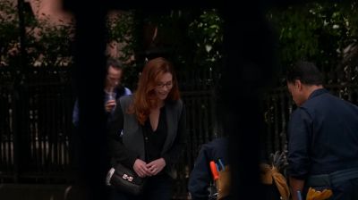 - Got it.
- Oh! - White Collar