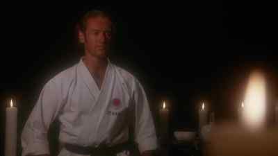 - Got my leg, help me. - Kill and Kill Again