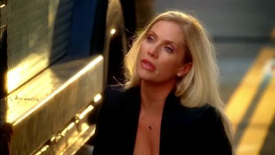 Got something-- clean round. - CSI: Miami