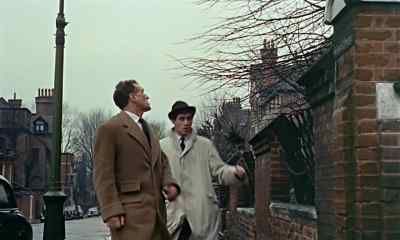 - Got the men all right?
- Yes, sir. - Peeping Tom