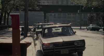 - Got the warrant.
- All right. - American Gangster