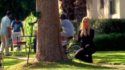 Got what looks to be a nine mil. - CSI: Miami