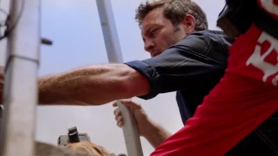 Got you, buddy. I got you. - Hawaii Five-O