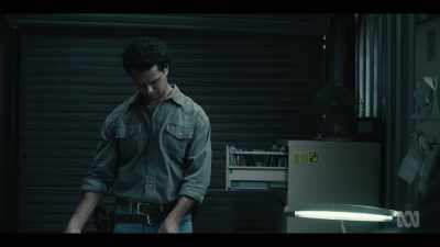 Government gave out
blackfella contracts - Mystery Road: Origin