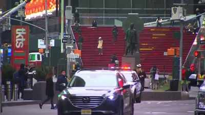 Governor Cuomo
ordering barbershops, - Colin Quinn & Friends: A Parking Lot Comedy Show
