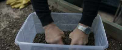 Grab a handful and squeeze it. - Master Gardener