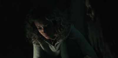 - Grab my hand. Okay.
- I'm fine. It doesn't even hurt - River Wild