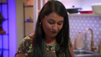 (grabs plate) - Secret Chef