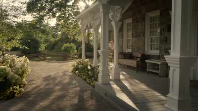 GRACE:  I see flowers. - Alias Grace