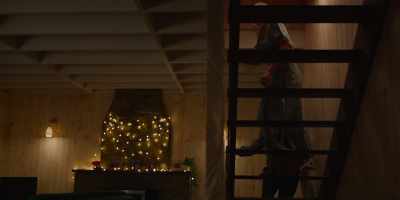 - [Grace laughing]
- These stairs are slippery, Mammy. - Bad Sisters