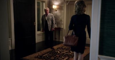 Grace. - Grace and Frankie