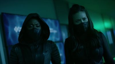 [Grace] Who is this maniac? - Black Lightning