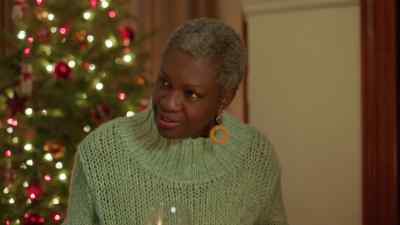 Gracie, I have a job. - Jingle Bell Love